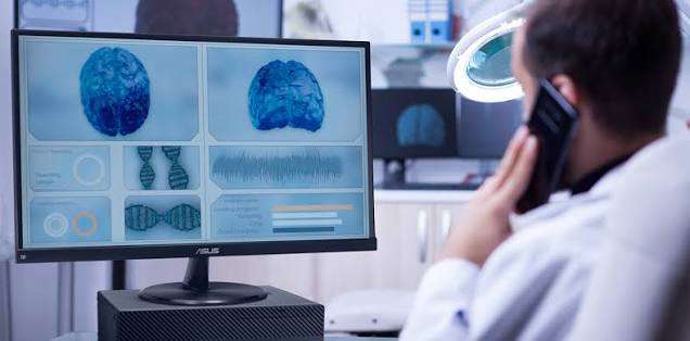 ASUS IoT for smart healthcare and retail